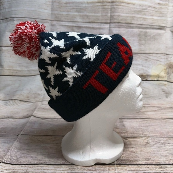 Team Apparel Red, White and Blue Team USA Knit Beanie - Picture 3 of 8